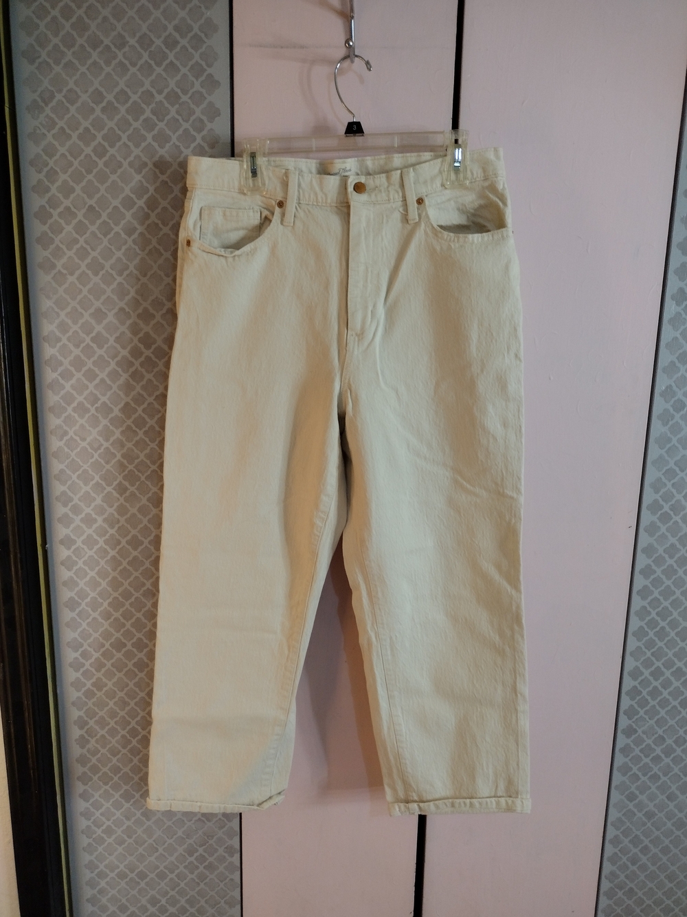 Universal Thread Straight-Leg Cream Jeans